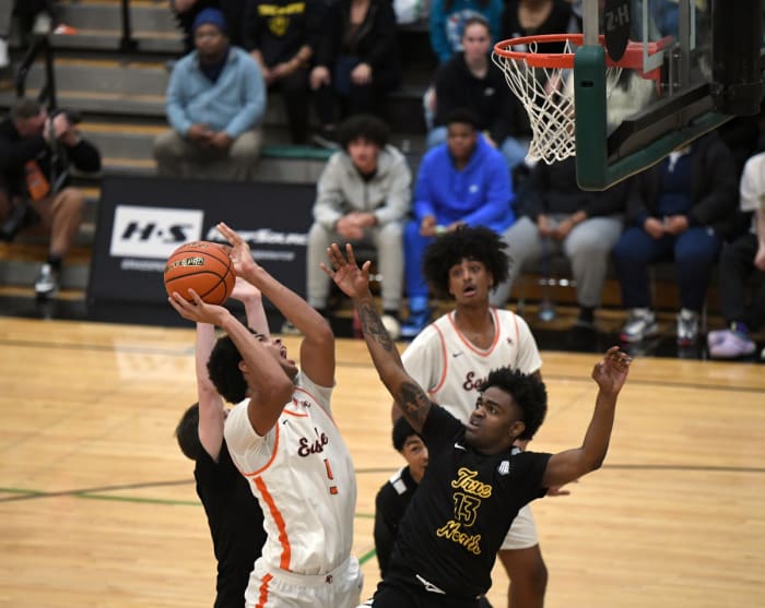 a Roosevelt vs Eastside Catholic boys basketball The Hardwood Invite final Portland Oregon December 20 2023 Taylor Balkom 49